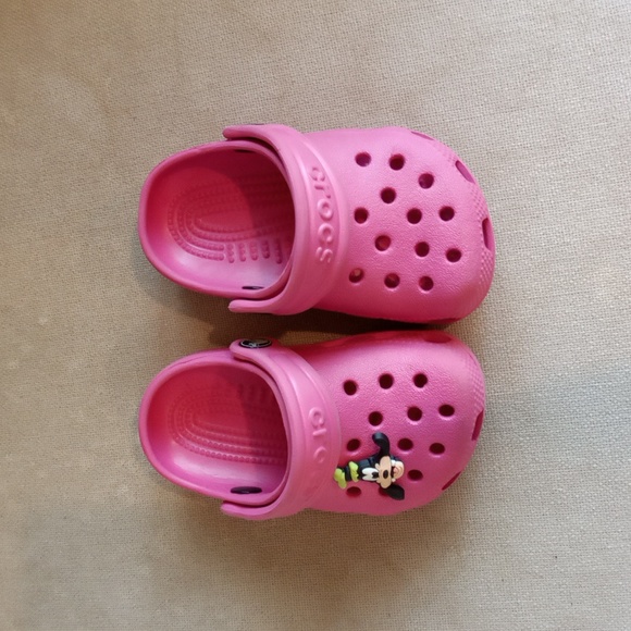 Toddler's Crocs - Picture 5 of 5